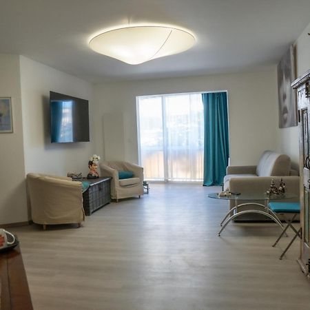 T2! 3 Ou 4 Personnes Centre Ville Neuf Avec Garage Sanary-sur-Mer Buitenkant foto